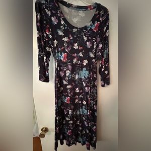 3/4 sleeve Latched Mama Nursing Dress, Size Large